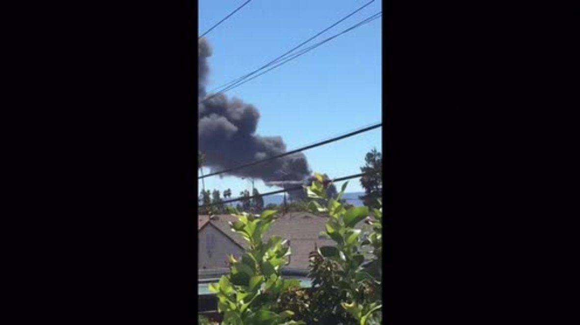 USA: Newark blaze sends plumes of black smoke billowing over East Bay
