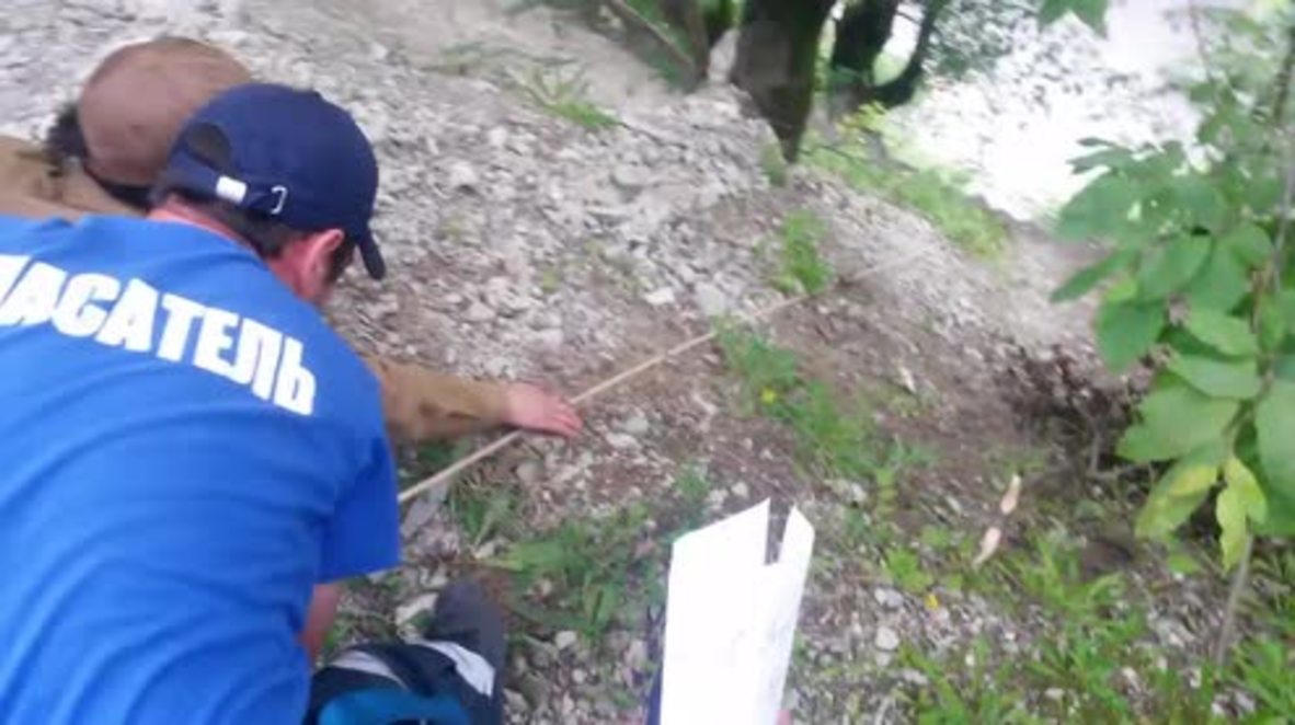Russia: 9 y/o boy survives fall into 170 metre gorge