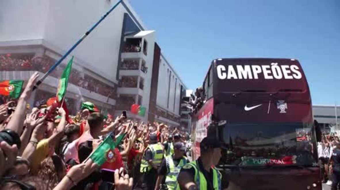 Portugal: Ecstatic fans welcome Euro 2016 champions Portugal in Lisbon