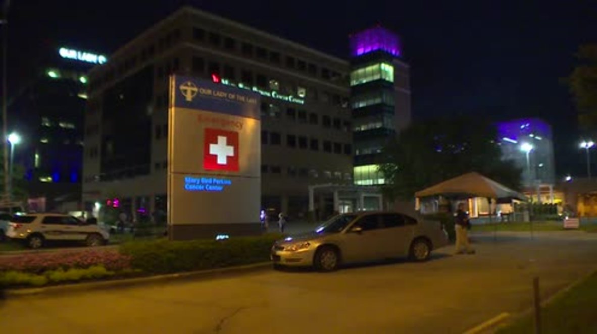 USA: Baton Rouge hospital treats injured officers after deadly attack on police