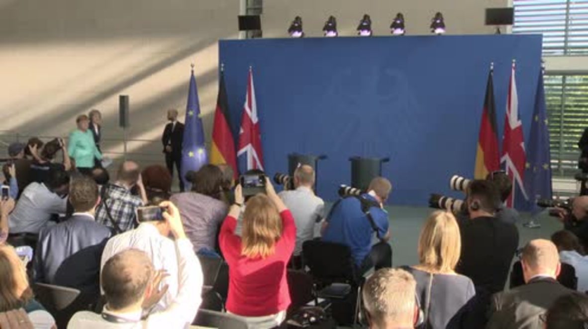 Germany: UK and Germany to strengthen cooperation against IS - UK's PM May