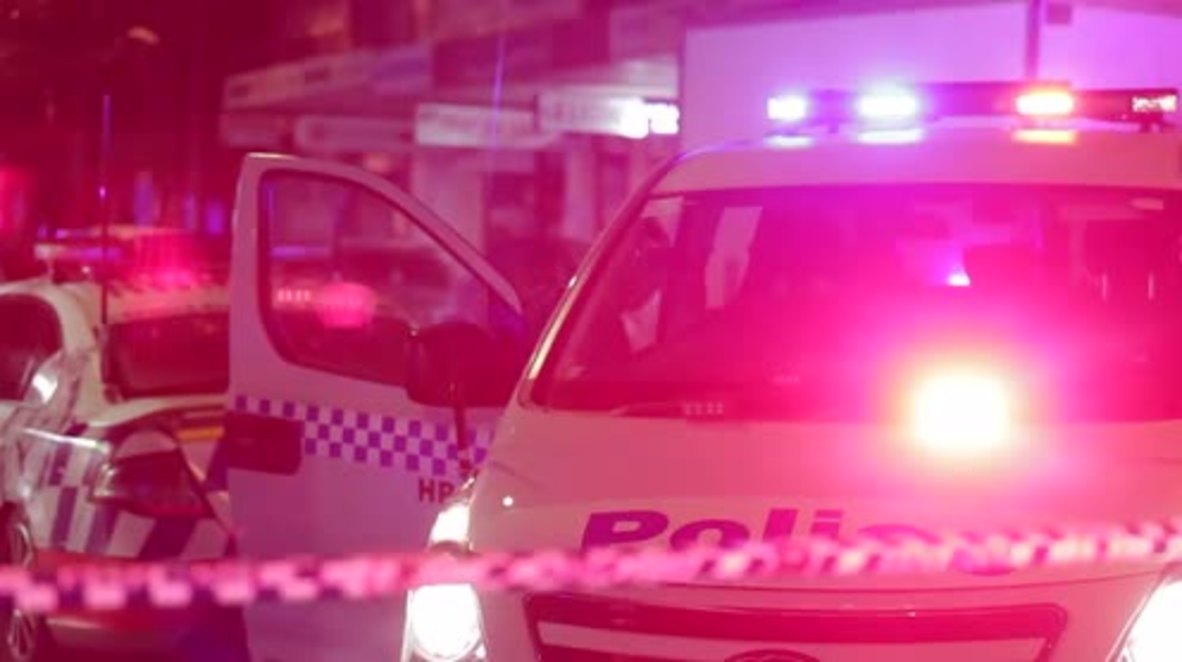 Australia: Police op underway after man rams car with gas cylinders into police station