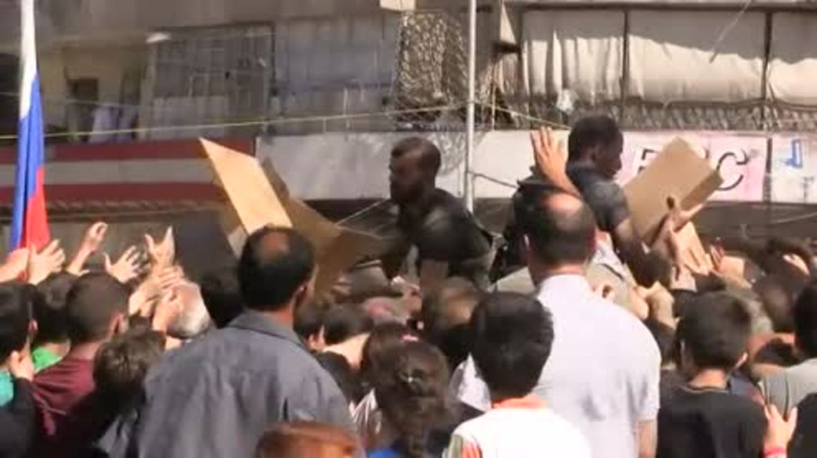 Syria: Militants prevent families from fleeing despite opening of 'Humanitarian Corridor'