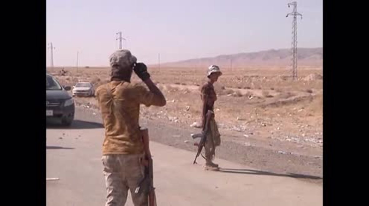 Iraq: Residents flee imminent assault on IS in Mosul