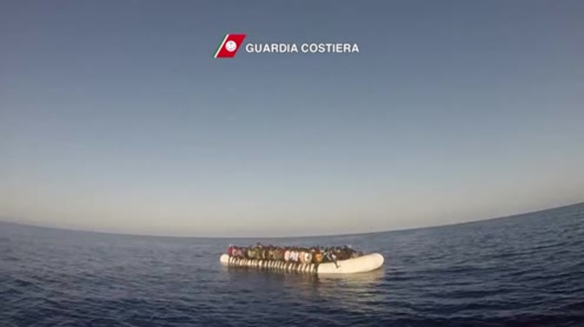 Mediterranean Sea: Over 1,800 refugees picked up at sea in single day