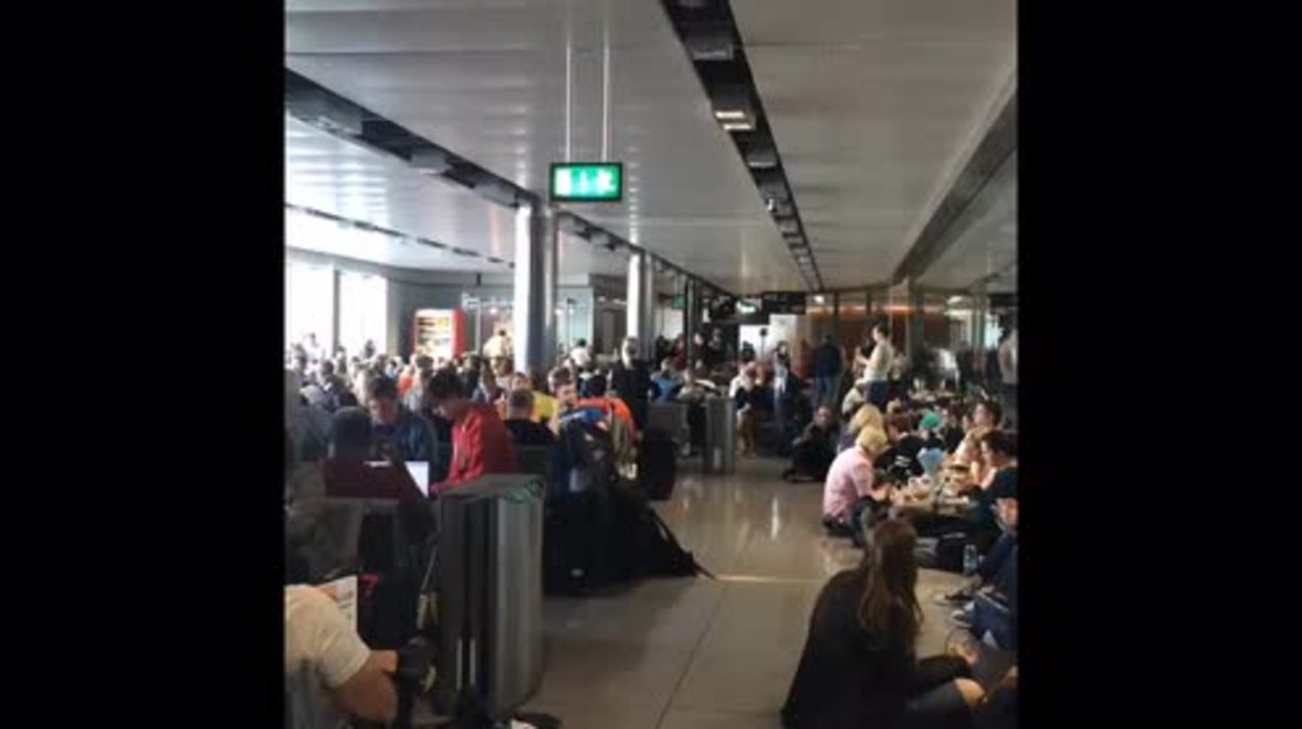 Ireland: Delta Airlines passengers faced with long delays after power outage