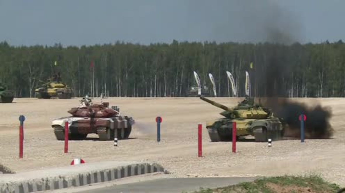 Russia: Explosive Tank Biathlon semi-finals at full throttle in Alabino