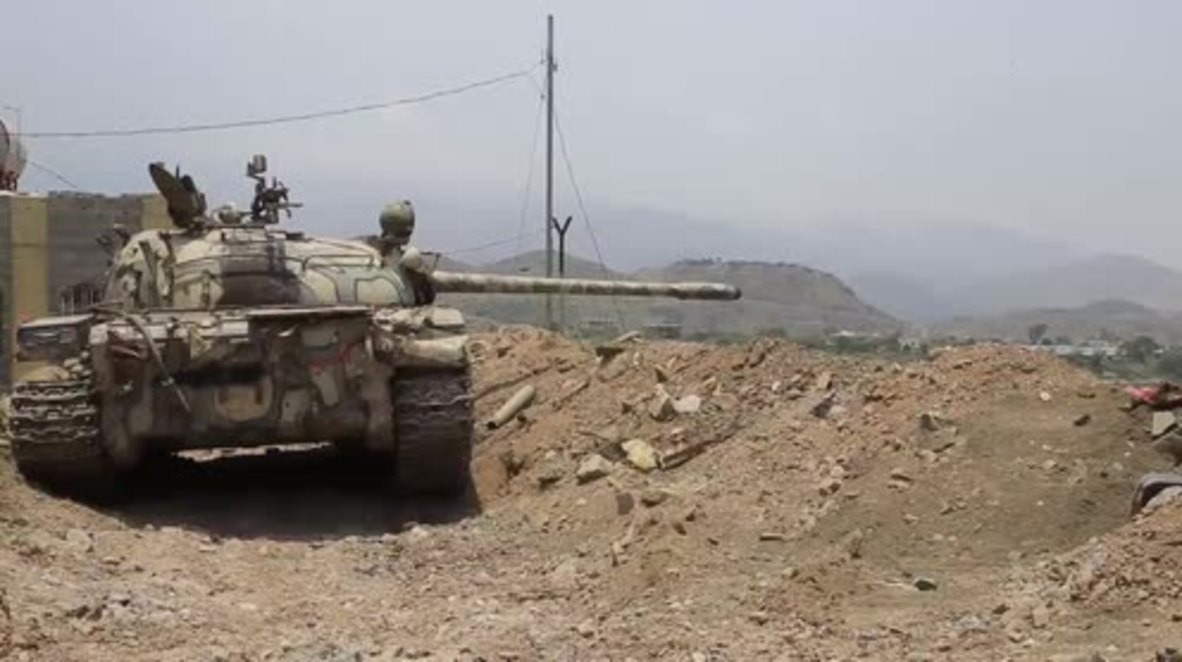 Yemen: Pro-Hadi forces battle Houthi militants in Taiz