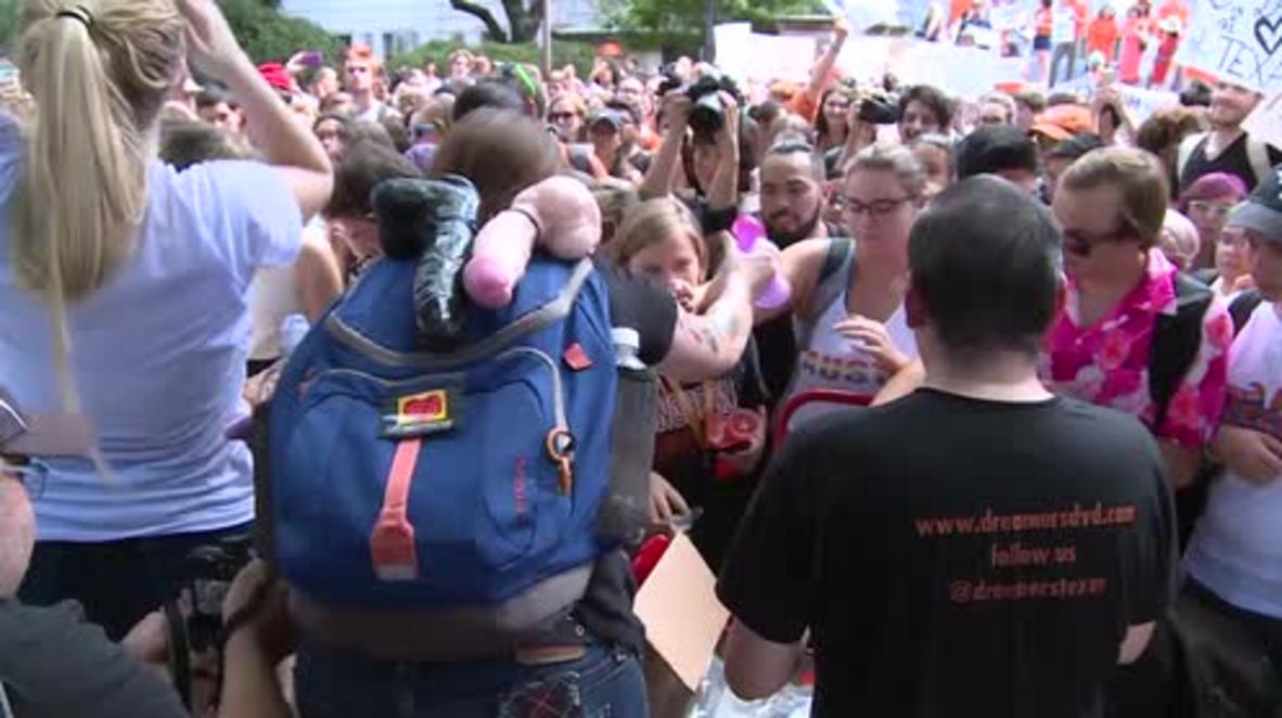 USA: 'Cocks not glocks!' Texas students don dildos at rally for gun-free campuses