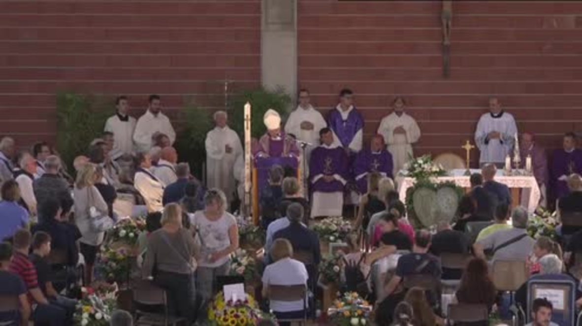 Italy: Renzi booed at funeral for quake victims on national day of mourning