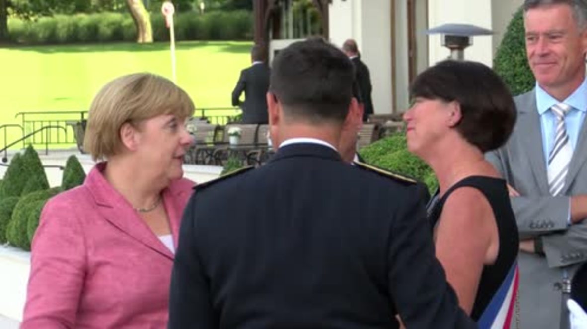 France: 'Europe has to bring protection to the Europeans' - Hollande