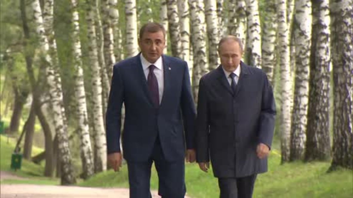 Russia: Putin visits historic home and birthplace of Leo Tolstoy