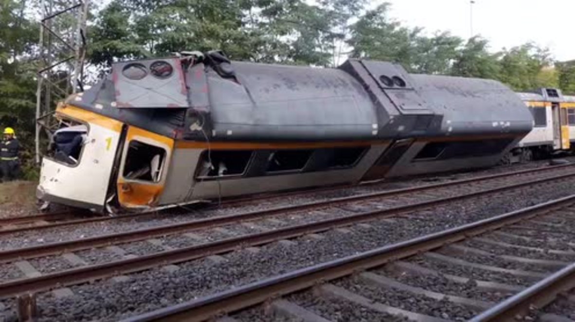 Spain: At least 4 dead, dozens injured in train derailment