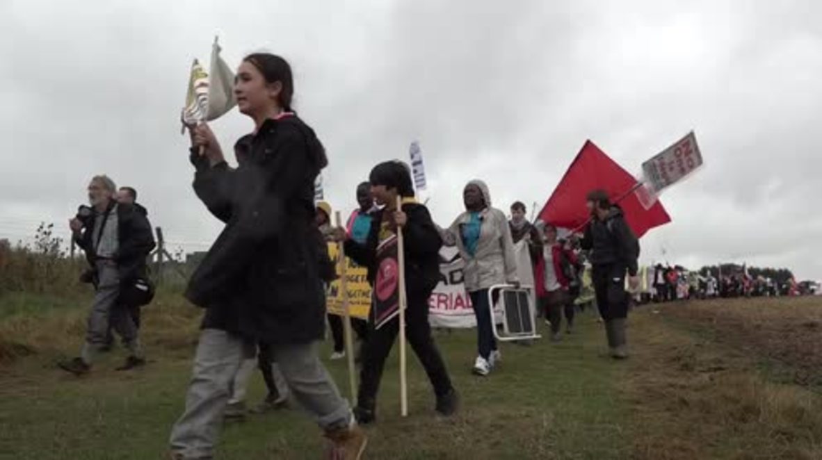 UK: Protesters demand closure of Yarl's Wood detention centre