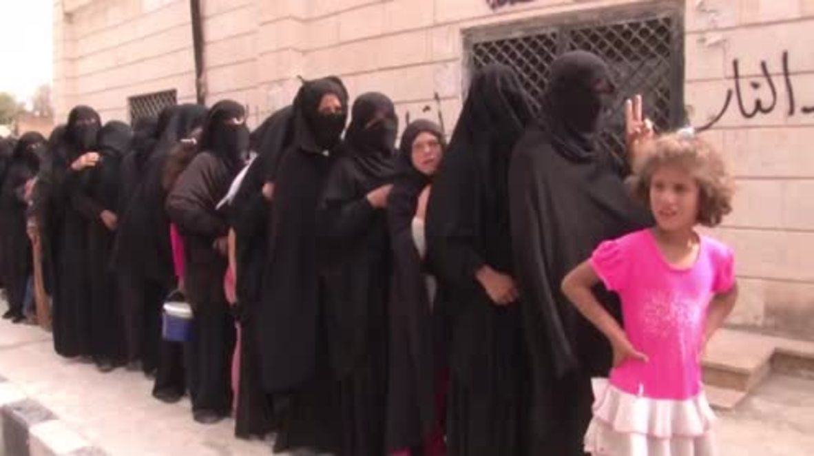 Syria: Turkish NGOs deliver aid to Jarablus after IS expelled