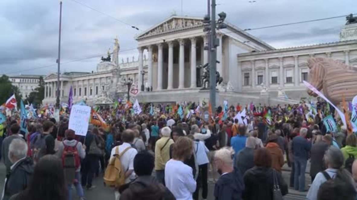 Austria: Thousands march against TTIP and CETA in Vienna