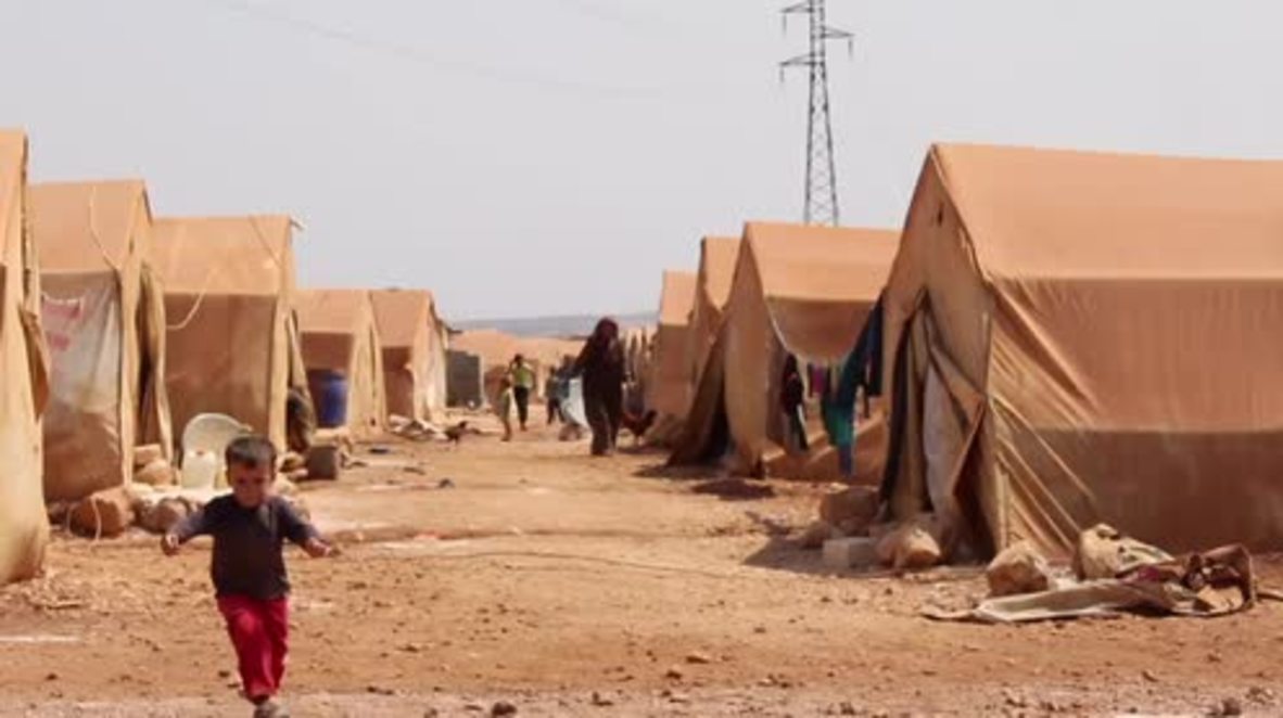 Syria: Aleppo shelling drives hundreds to Afrin
