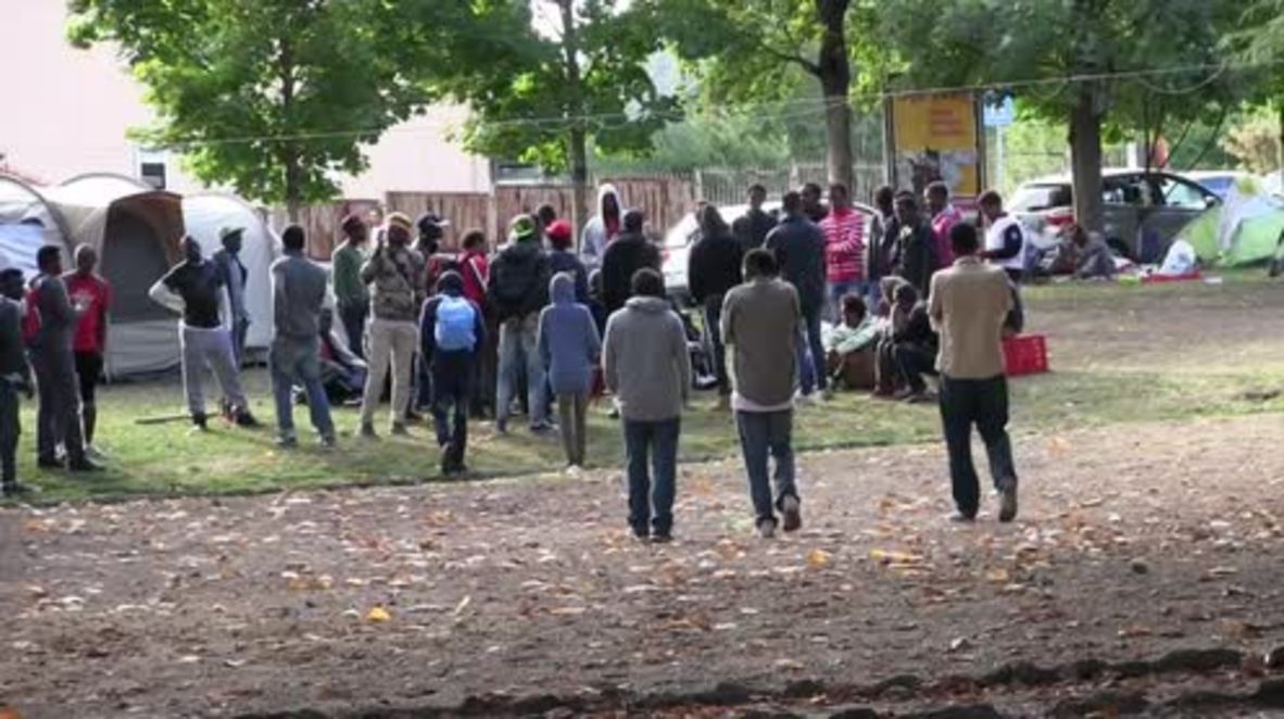 Italy: New refugee camp opens in Como