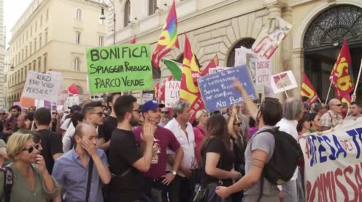 Italy: Neapolitans arrive in Rome to decry govt. decision to dismiss local administration
