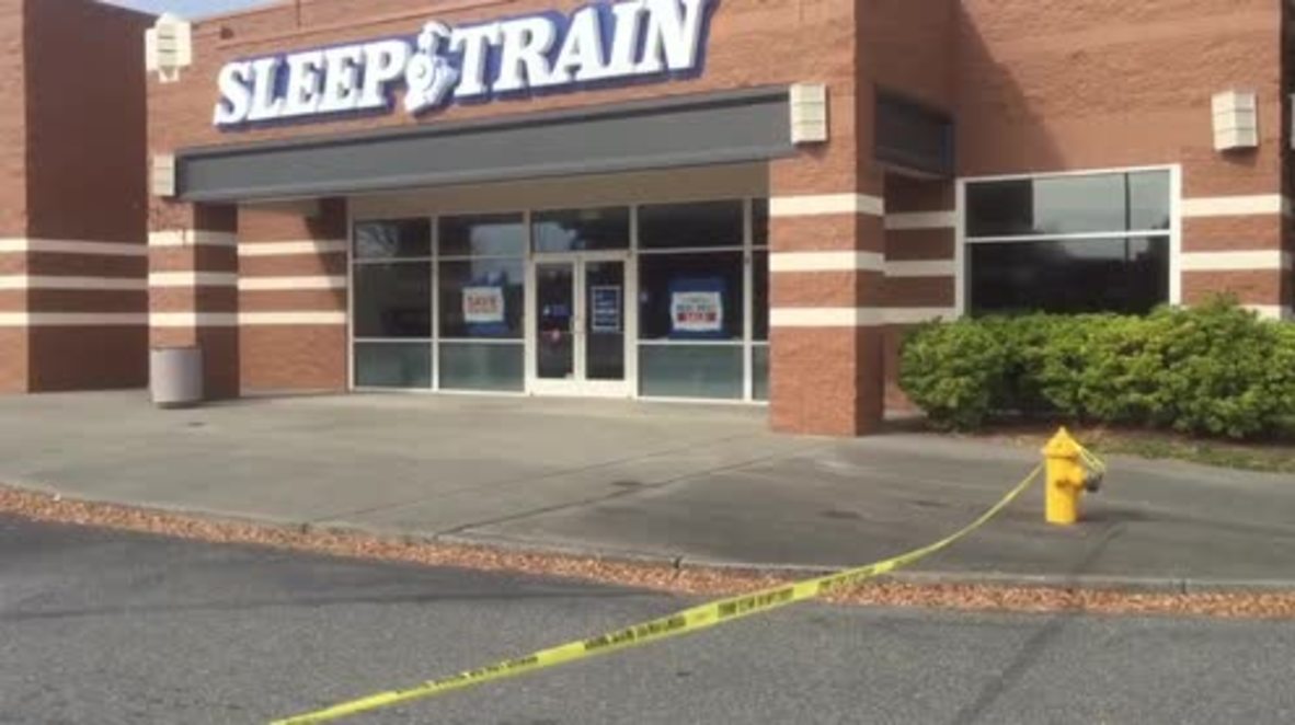 USA: Burlington mall shooter captured - officials