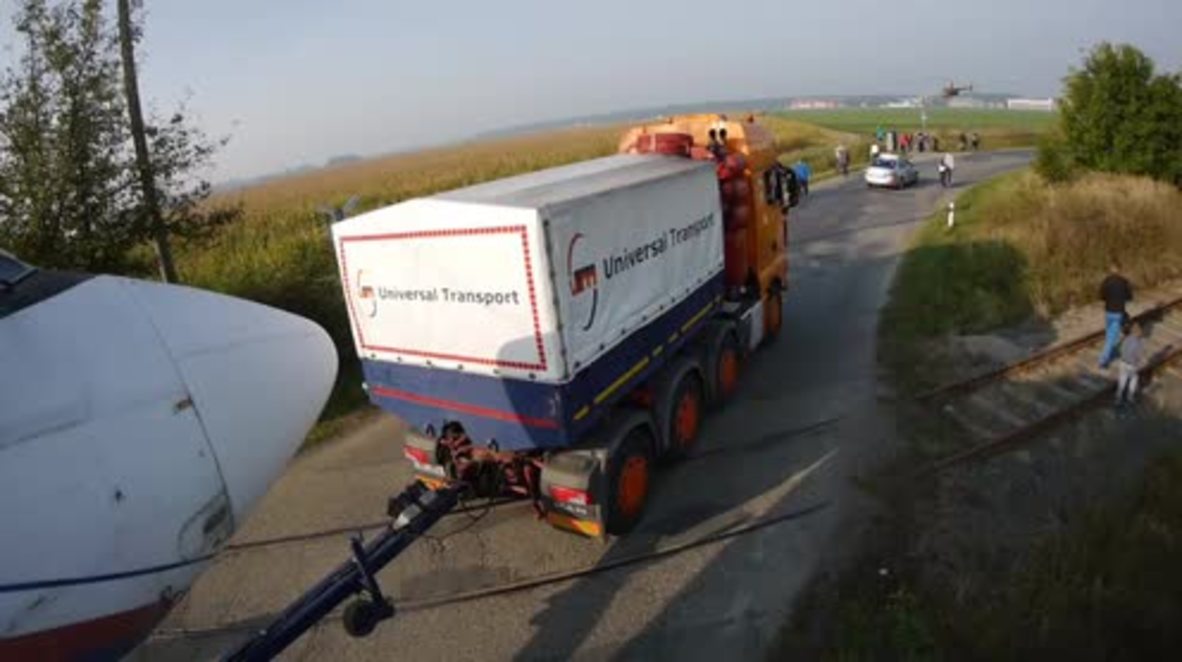 Czech Republic: Vaclav Havel's presidential jet transported 380km… by ROAD