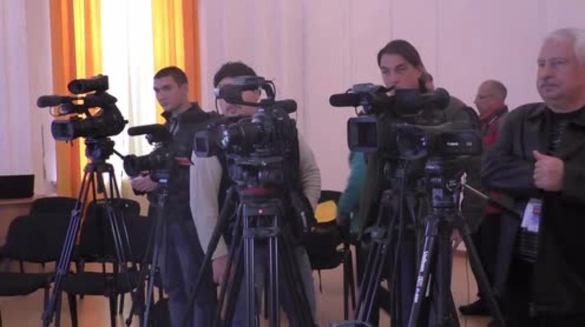 Ukraine: International observer praises 'transparent' east Ukrainian election preparations