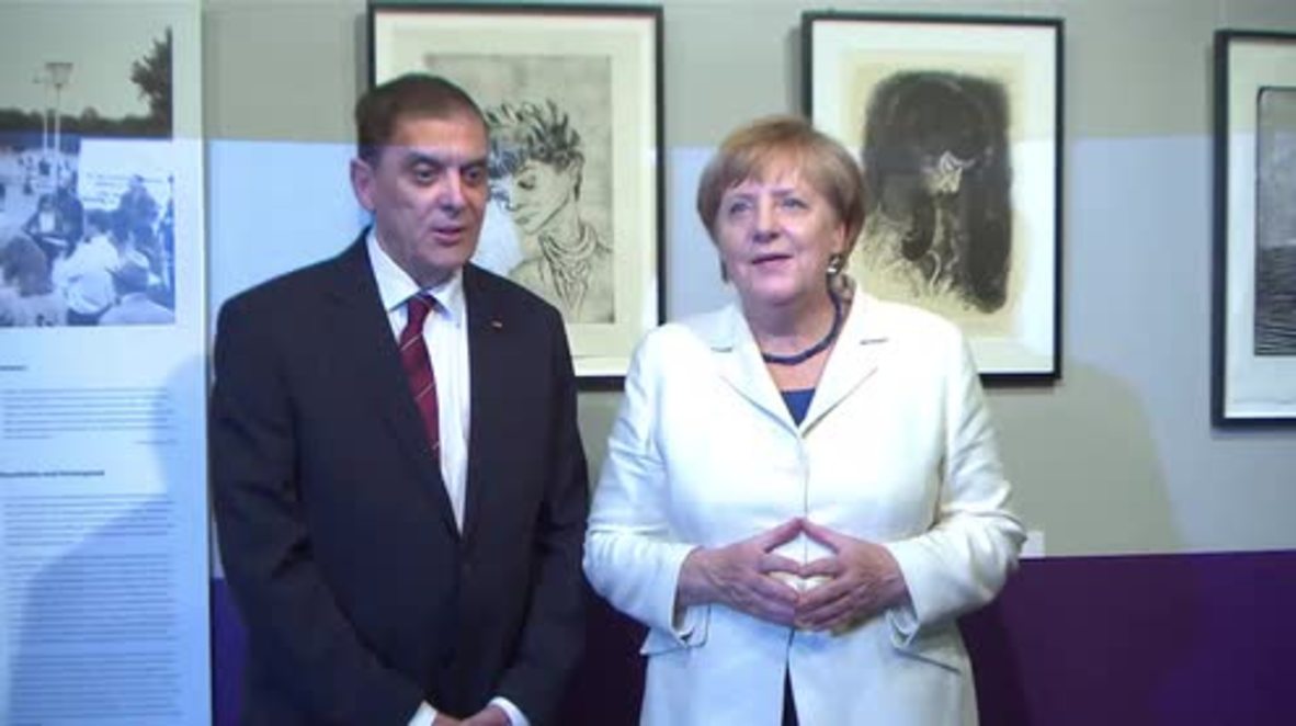Germany: Merkel denounces xenophobia at German Sinti and Roma event in Berlin