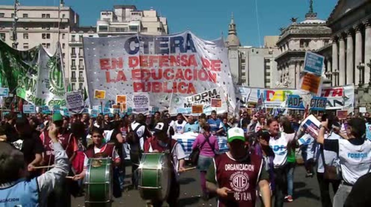 Argentina: Thousands go on strike to protest layoffs in Buenos Aires