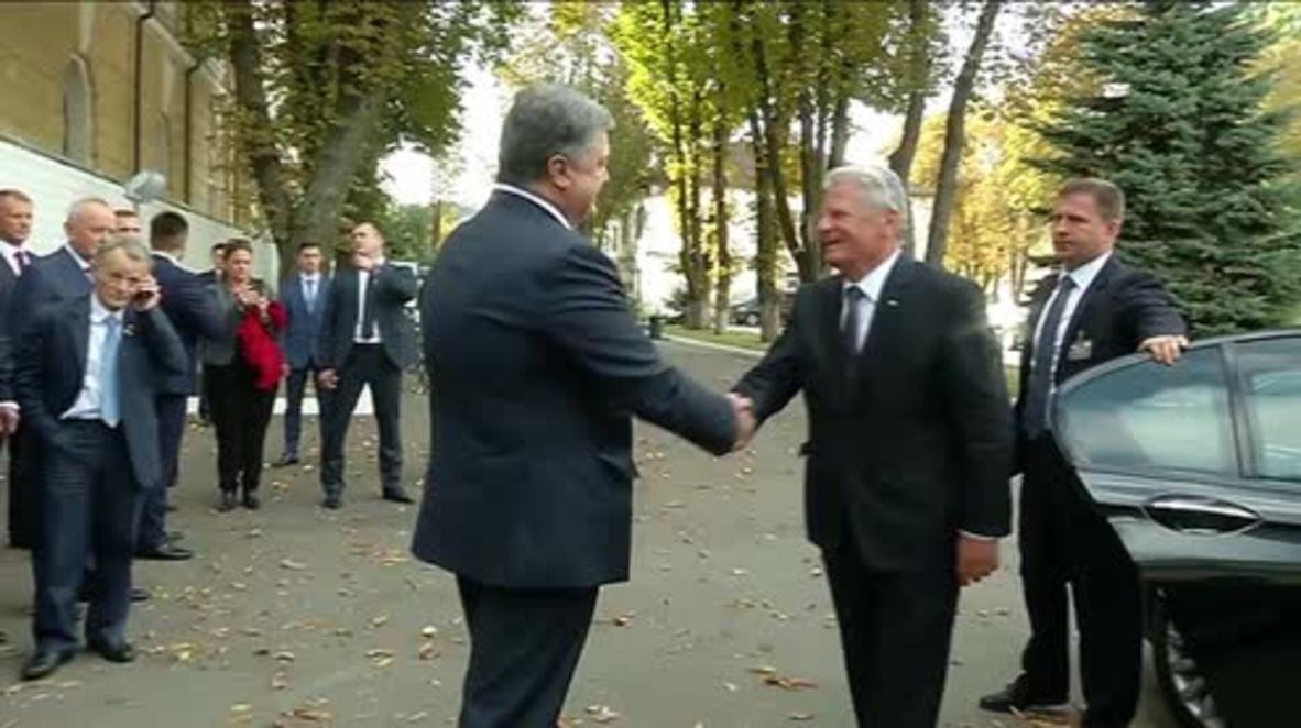Ukraine: German Pres. Gauck pays respects to Babi Yar victims in Kiev