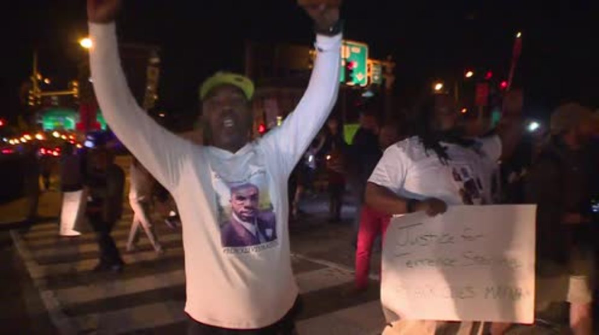 USA: BLM protesters block DC streets calling for justice over Terrence Sterling's death