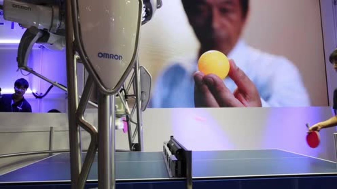 Japan: Ping-pong and surgeon assistant robots presented at CEATEC
