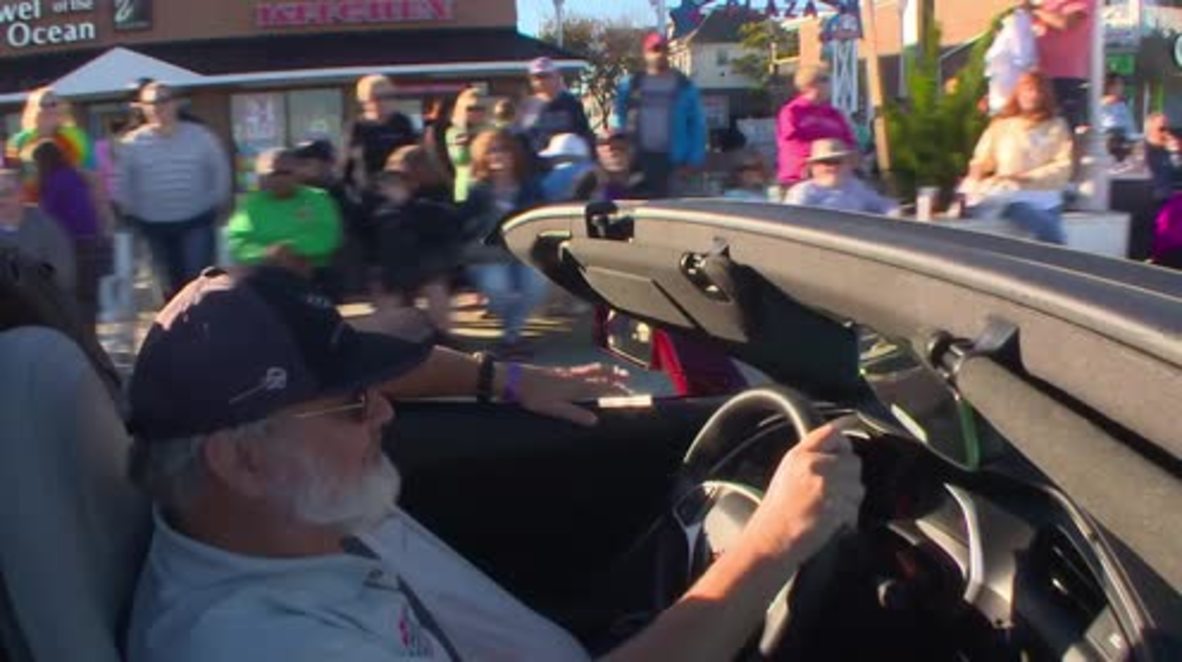 USA: Hundreds of Corvettes rev their engines along Ocean City Boardwalk