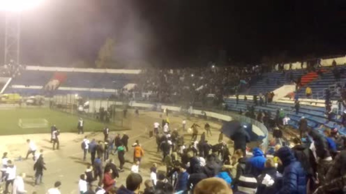 Russia: Football hooligans clash as Dynamo Moscow plays Fakel Voronezh
