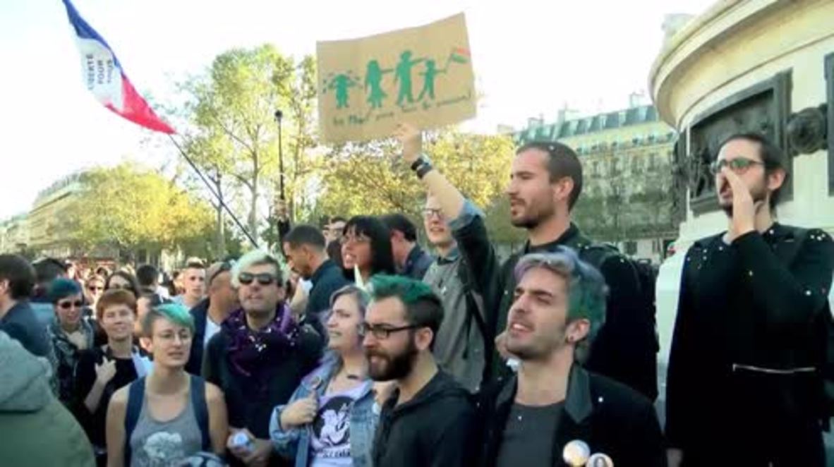 France: Pro-LGBT activists stage counter-protest to 'La Manif pour Tous' march