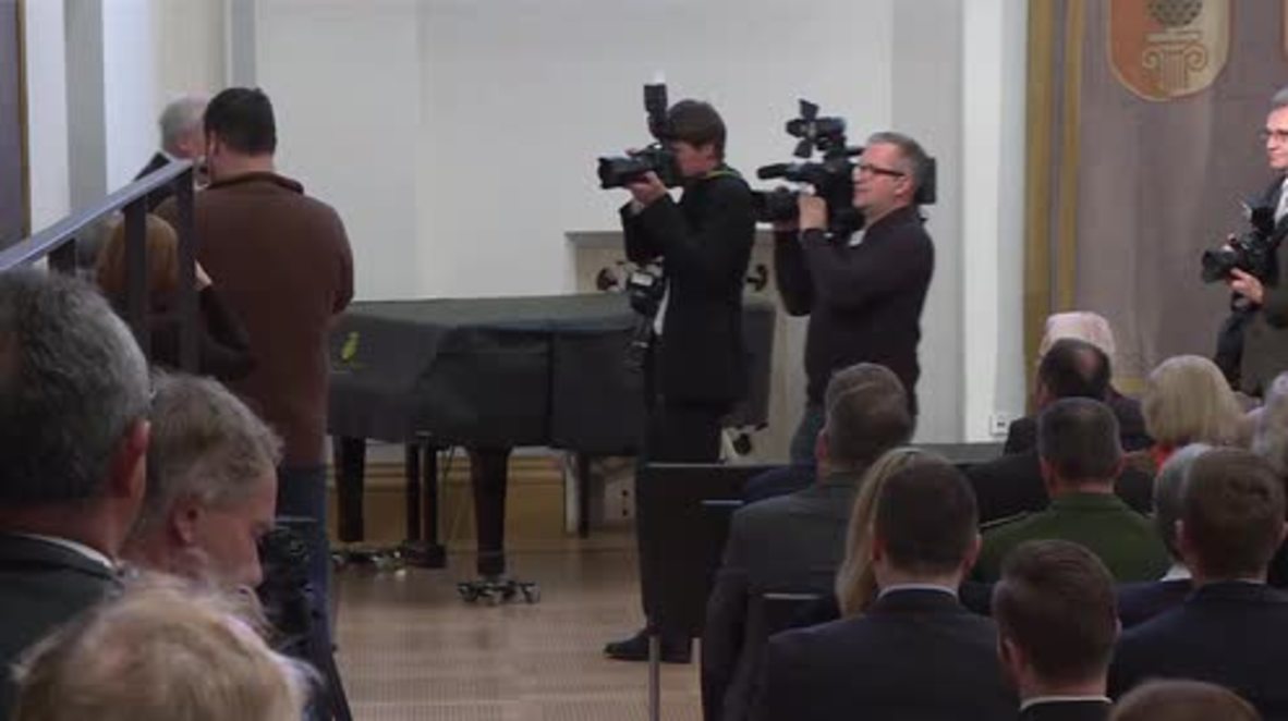 Germany: Viktor Orban and Bavaria's Seehofer defend their refugee policies