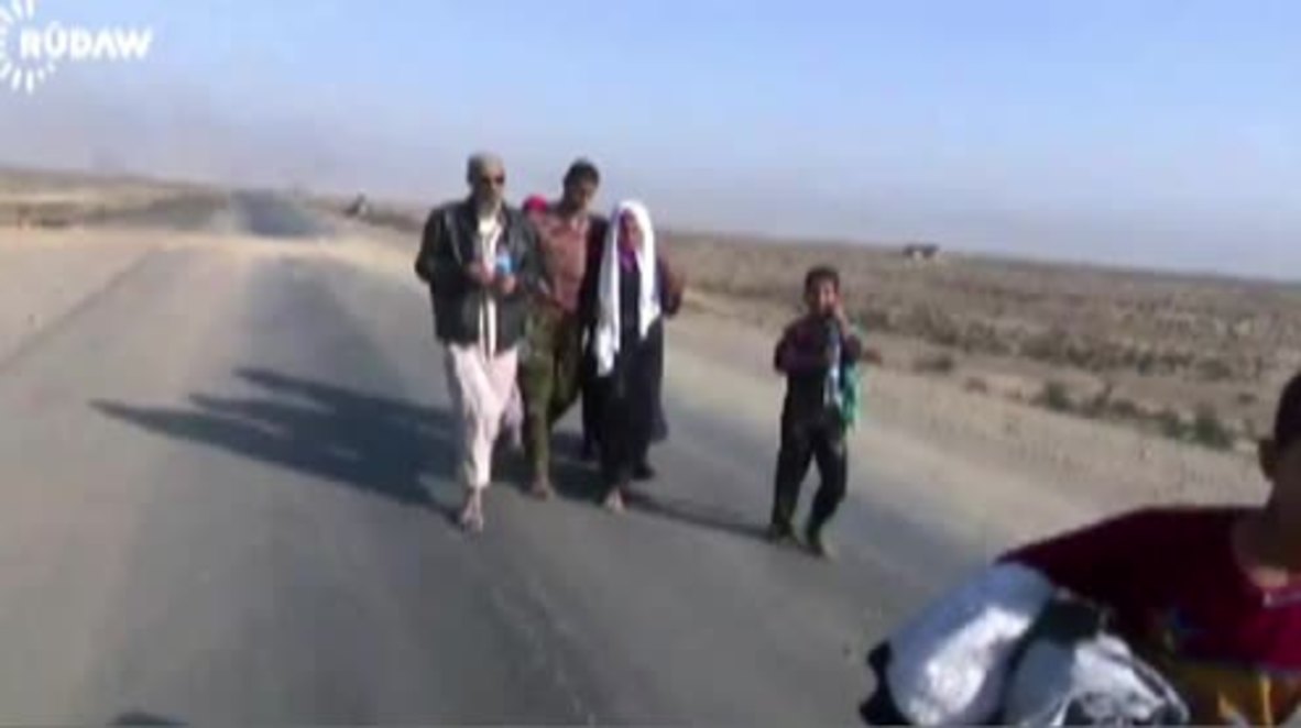 Iraq: First civilians fleeing Mosul arrive near Al-Qayyarah