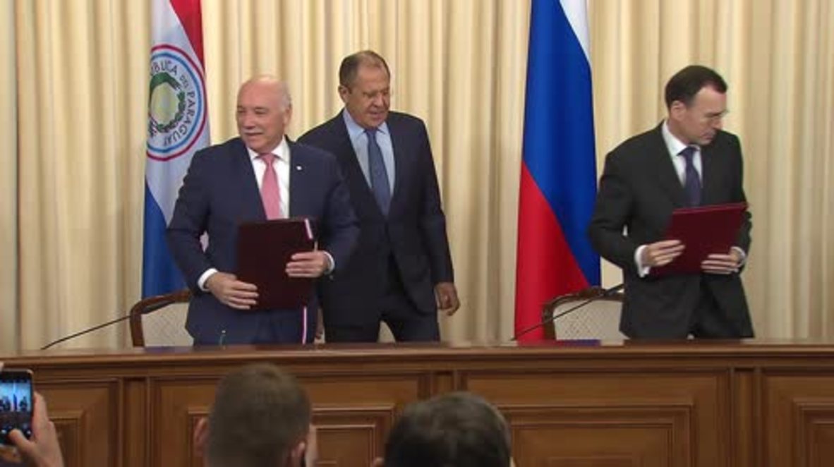 Russia: Lavrov promises 'political and military decisions' if IS flees Mosul for Syria