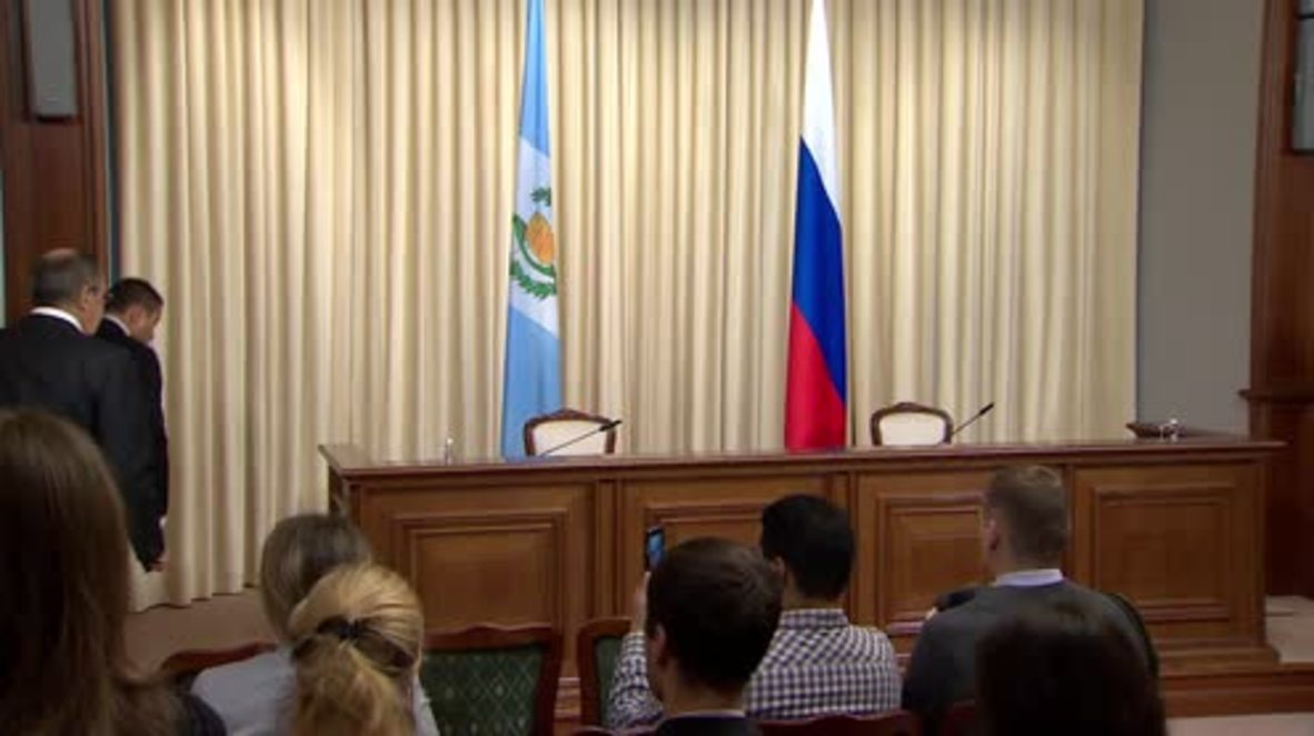 Russia: US-led coalition works against IS in Syria "quite moderately" - Lavrov