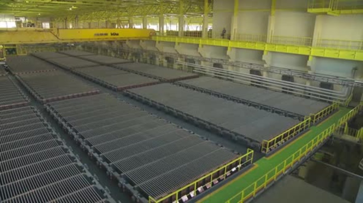 Russia: Watch silver CRYSTALS grow from copper waste at Russian mill