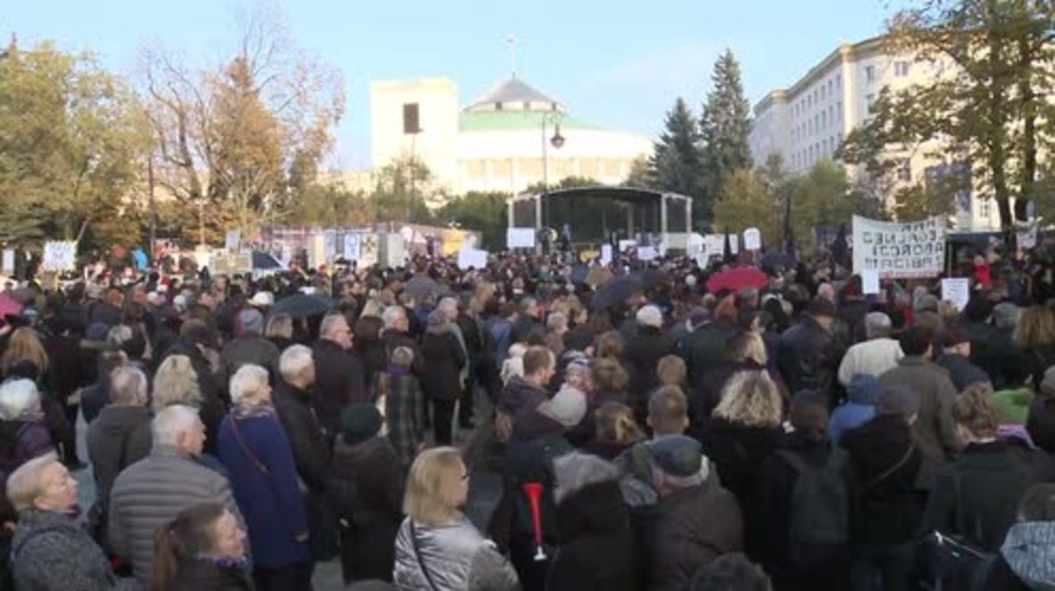 Poland: Protest over planned abortion restrictions hits Warsaw