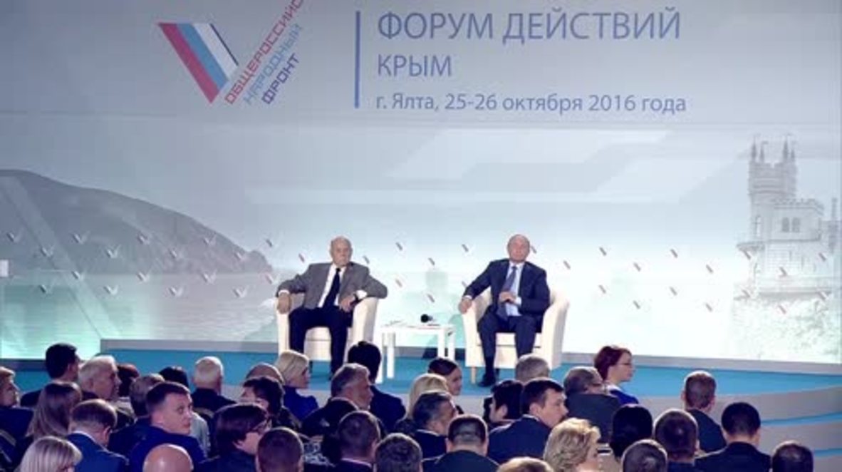 Russia: Putin brands culprits behind Crimean energy blockade 'incredible idiots'