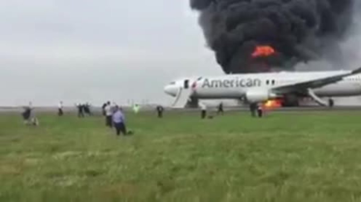 USA: 8 injured after American Airlines flight 383 catches fire on Chicago runway