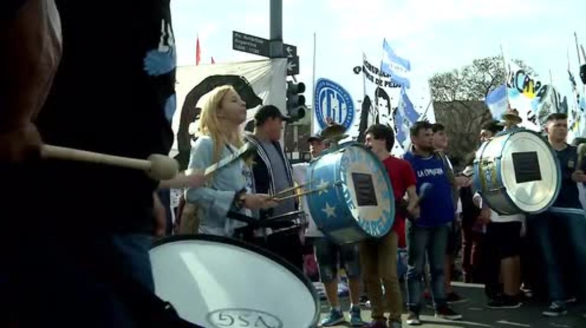 Argentina: Cristina Kirchner arrives at court to face corruption charges