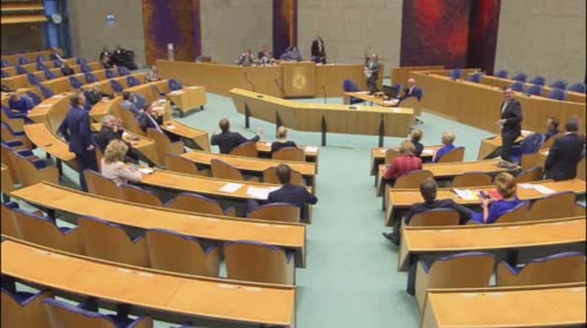 Netherlands: MPs express anger as Dutch PM delays Ukraine deal decision