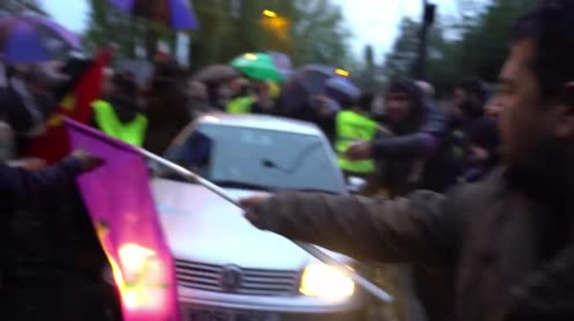 UK: ‘Murderer Erdogan’ - Kurds march in London against arrest of HDP politicians