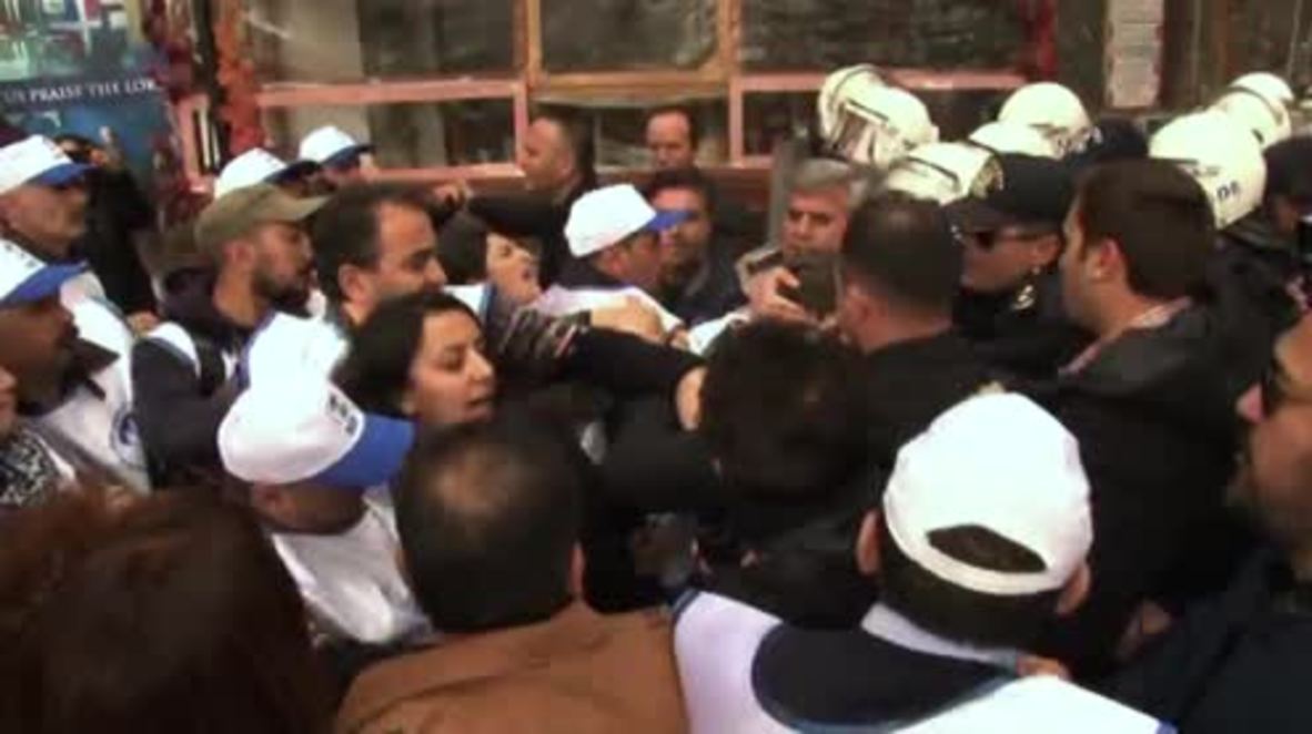 Turkey: Police clash with health workers union as they protest dismissals
