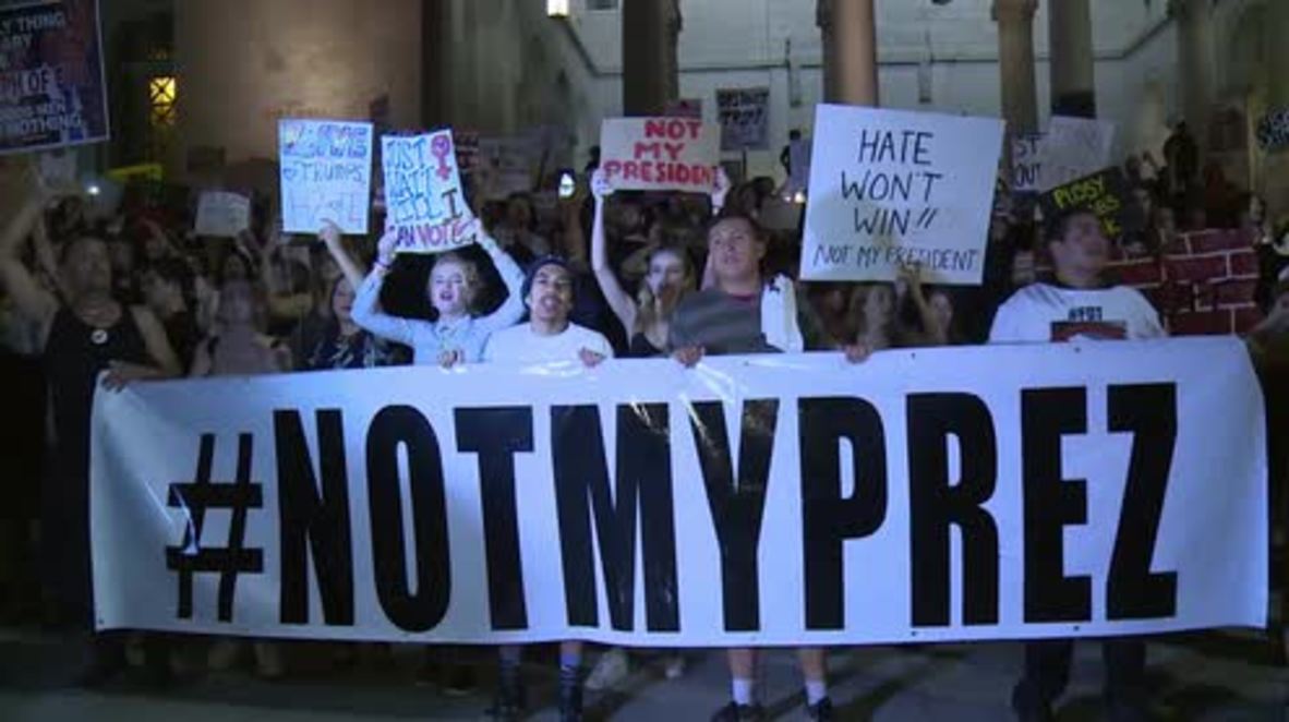 USA: ‘We grab back’ – Hundreds march against Trump in LA