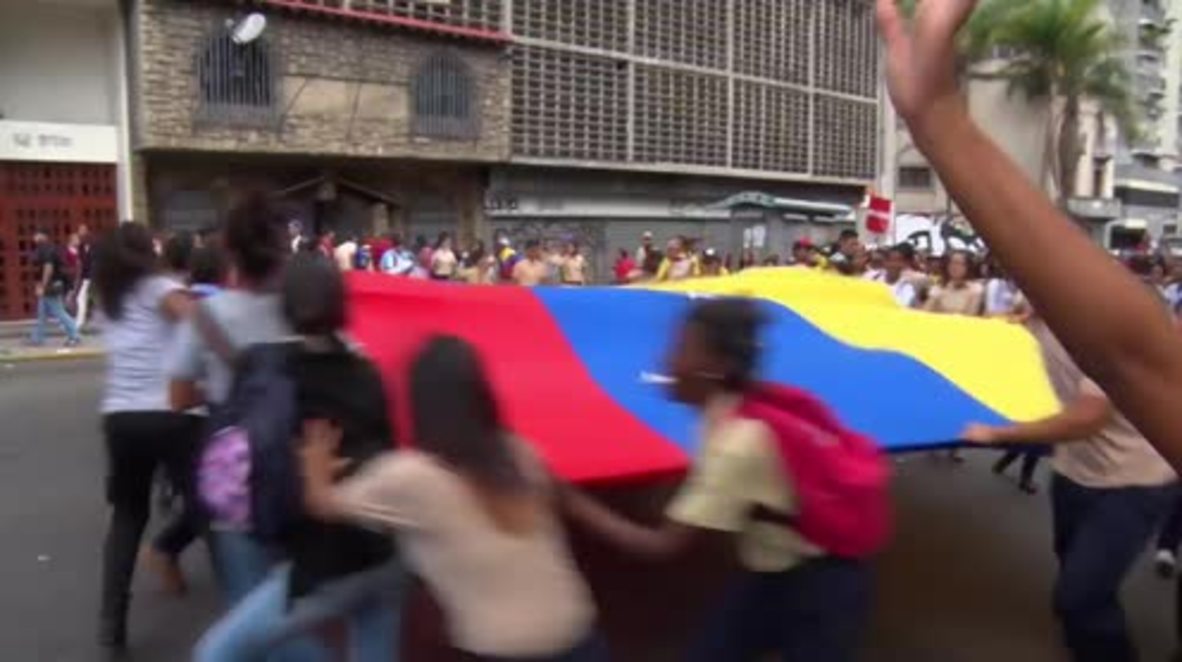 Venezuela: Maduro vows to face up to 'US imperialism' during rally