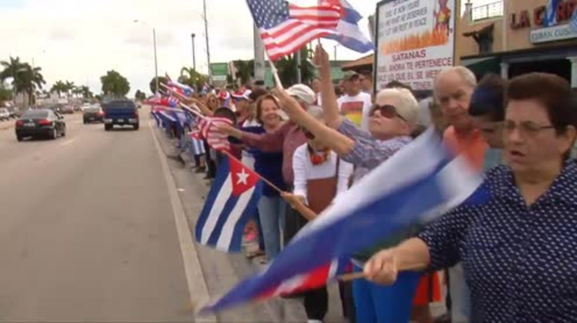 USA: Cuban 'Gusanos' celebrate death of Fidel Castro in Miami