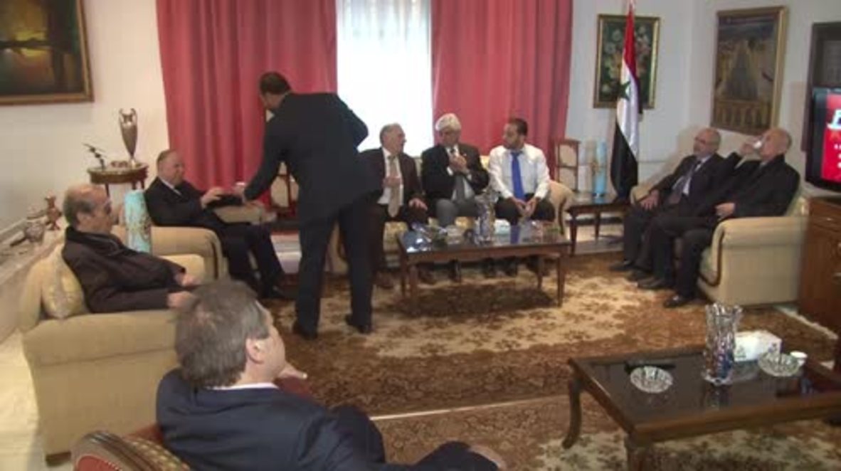 Syria: Gov. delegation pays respects to Fidel Castro in Damascus